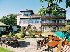 Panoramablick auf Sassnitzer Hafen und Ostsee - in Sassnitz, Rgen