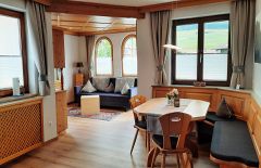 Appartements Haus Olympia - Lans bei Innsbruck - Wander-/Skigebiet in Tirol