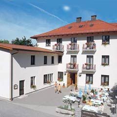 Urlaub im Hotel Landgasthof Hacker - in Gotteszell - Bayerischer Wald
