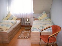 Ferienwohnung + Gstezimmer - Weingut P. Barthen - in Kesten - Mosel