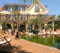 Hotel-Pension am Bodensee - mit kleinem Wellnessbereich - in Kressbronn