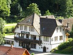 Gruppenunterkunft + Selbstversorgerhaus für 10-52 Personen - Schwarzwald