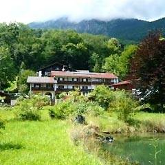Hotel-Pension in idyllischer Lage - 2km auerhalb von Bad-Reichenhall