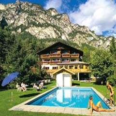 Herzlich willkommen im Hotel Pin - in Tiers am Rosengarten - Sdtirol