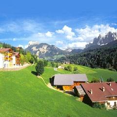 Residence Tglhof - in Villn - Sdtirol, im Naturpark Puez Geisler