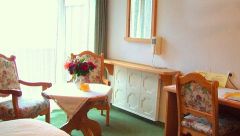 Gstehaus Karin - Wandern und Modellsegelflug in Krnten auf 1.500m - Koralpe