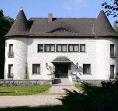 Villa-Warzenburg - FeWo in Friedrichroda - nahe Inselsberg und Rennsteig